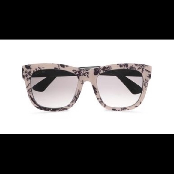 Gucci D-Frame Acetate Floral Sunglasses 🕶 - Picture 3 of 8